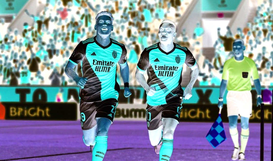 Al-Hilal mang 11 ngoại binh tới Dammam: ranh giới giữa danh sách đoàn đi và tờ đội hình